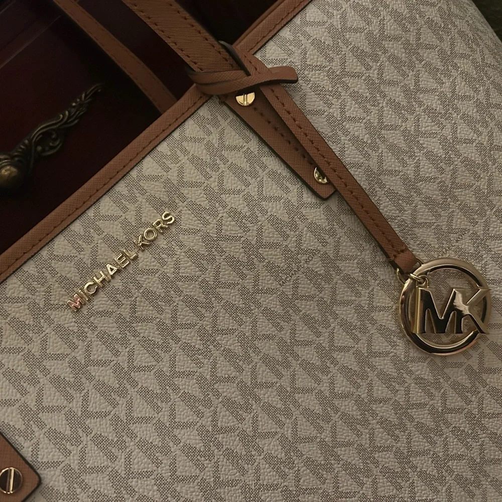 Michael Kors Tan and Cream Signature Tote - Picture 3 of 5